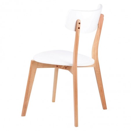 Silla SKAN de estilo nórdico en madera