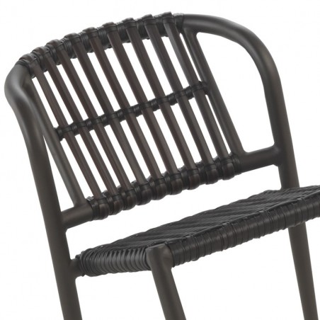 Silla de exterior DELTA aluminio y fibra sintética.