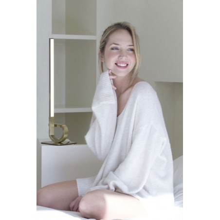 Lámpara de mesa LED 54cm CINTO Cuero