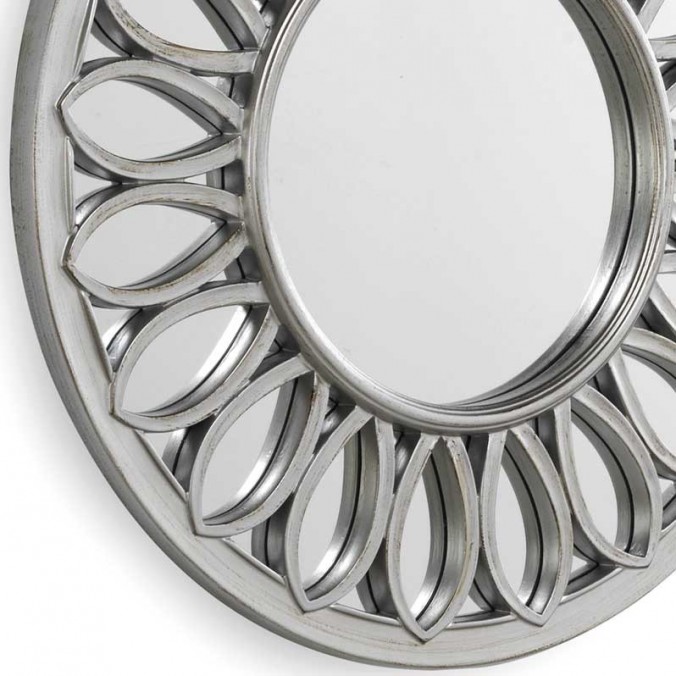 Espejo de diseño clásico con marco  81x3,3cm