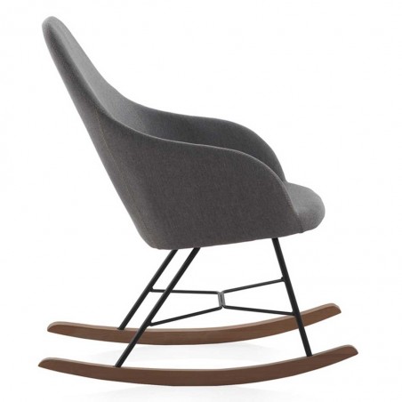 Mecedora vintage con patines madera 62x84x101h