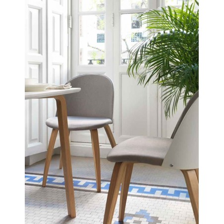 Silla estilo nórdico respaldo blanco 47x57x81h