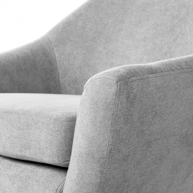 Mecedora Grey con patines madera 76x91x87h