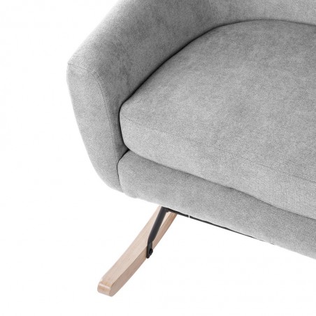 Mecedora Grey con patines madera 76x91x87h