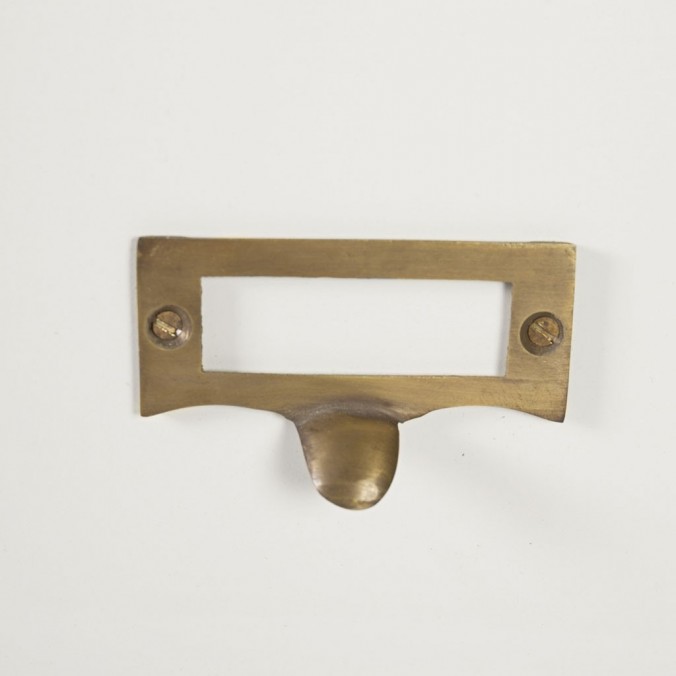 Mesita 3 cajones fabricada en madera mindi 30x36x72h