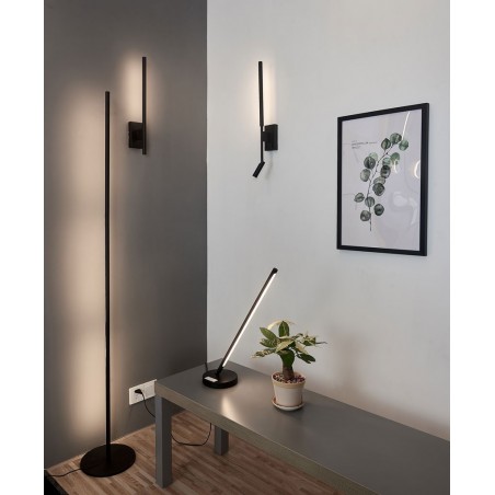 Lámpara aplique Torch negro LED con lector