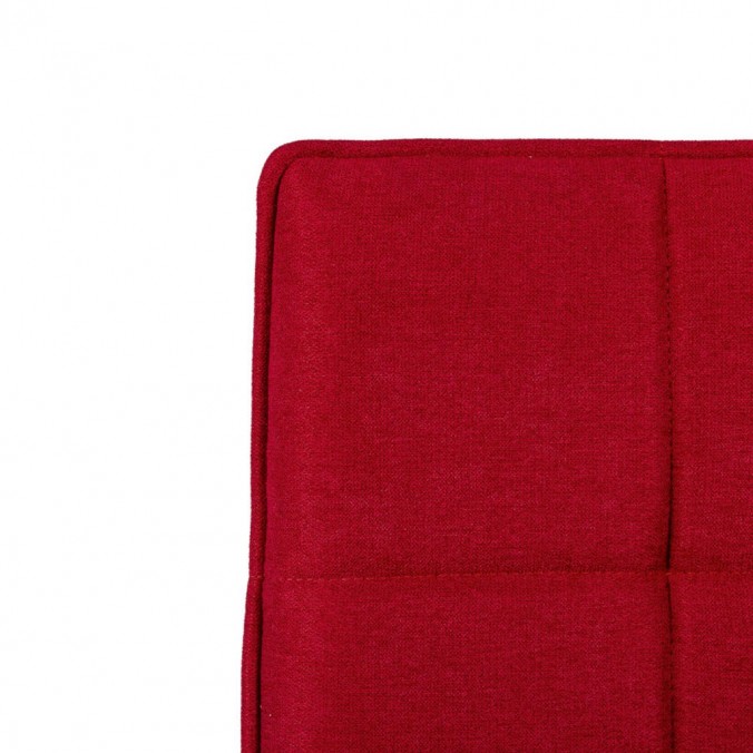 Silla diseño ZOE tapizado rojo y patas color negro