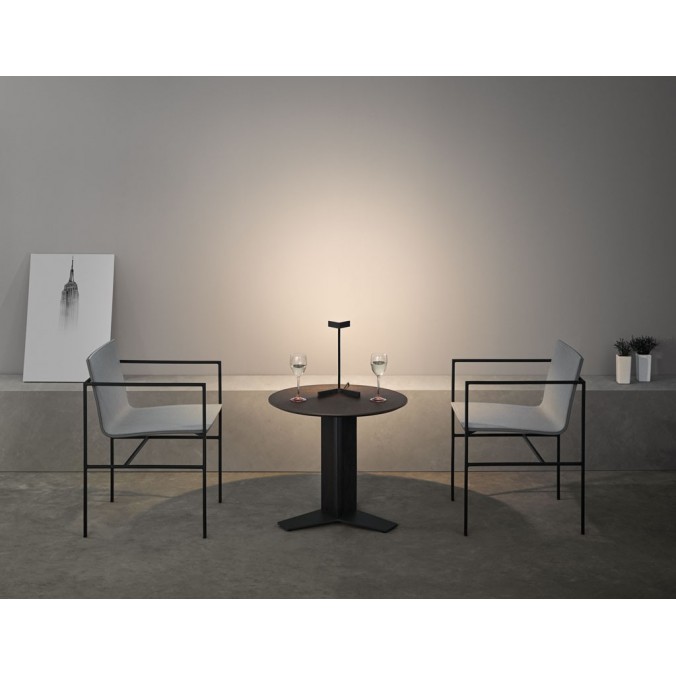 Lámpara de mesa Vector tono negro con luz LED Lámpara de mesa Vector tono negro con luz LED
