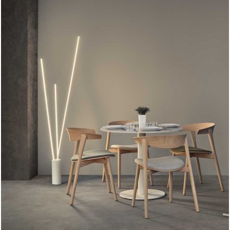 Lámpara de pie blanco tres brazos LED