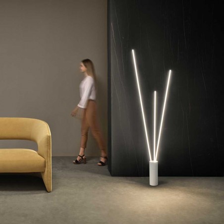 Lámpara de pie blanco tres brazos LED
