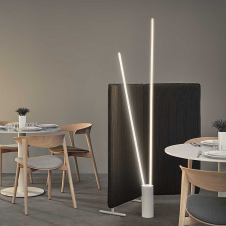 Lámpara de pie blanco dos brazos LED