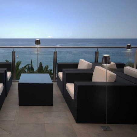 Lámpara pie portátil con LED serie K2 negro