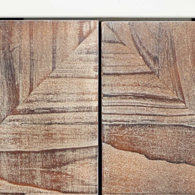 aparador metal y madera tallada 120x35x90 cm