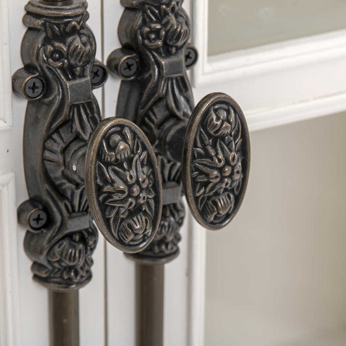 vitrina blanca-madera natural herraje 100x40x194cm