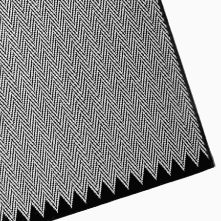 Alfombra de exterior METROPOLITAN zig-zag negro - varios tamaños