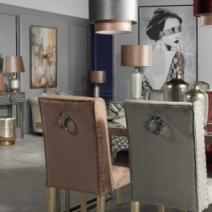 silla velvet capitone con tirador 53x53x102 cm