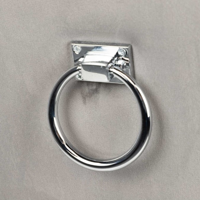 silla velvet capitone con tirador 53x53x102 cm