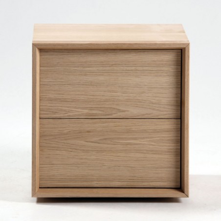 Mesita de noche 40x34x40h fabricada en roble macizo