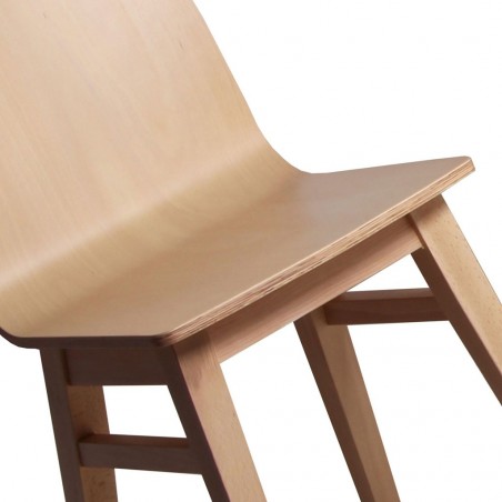 Silla estilo nórdico madera de haya maciza.