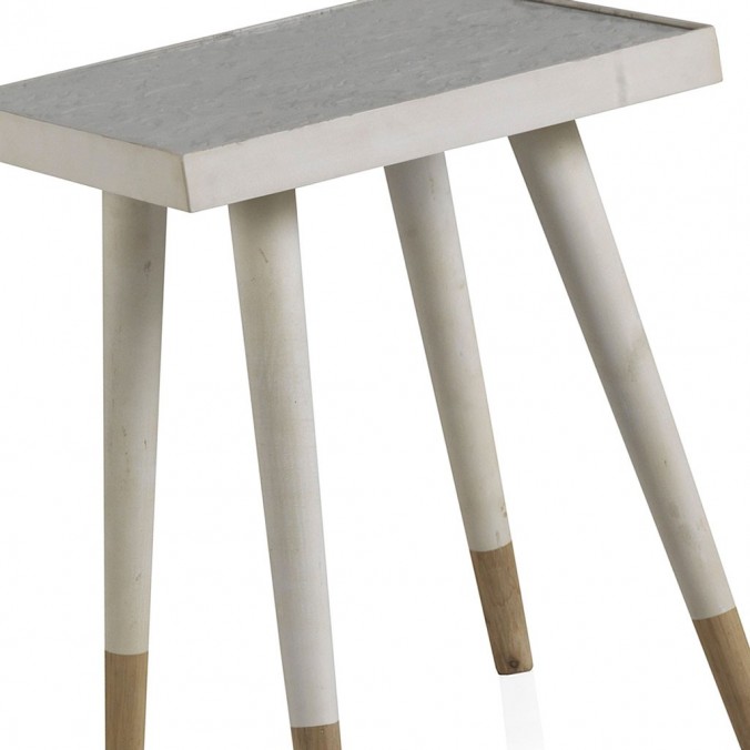 Mesita auxiliar 41x41x53h de estilo vintage en relieve