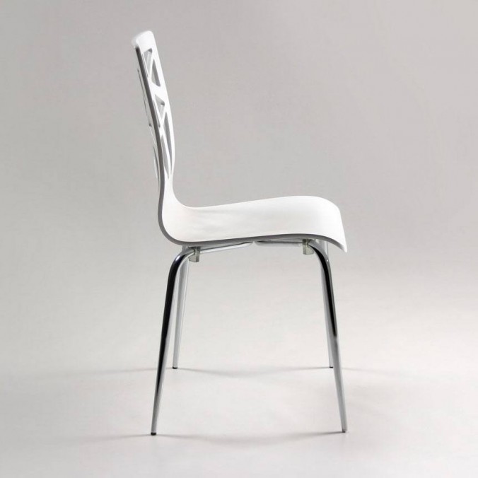 Silla de madera lacada y acero