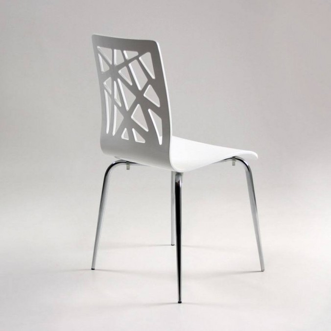 Silla de madera lacada y acero