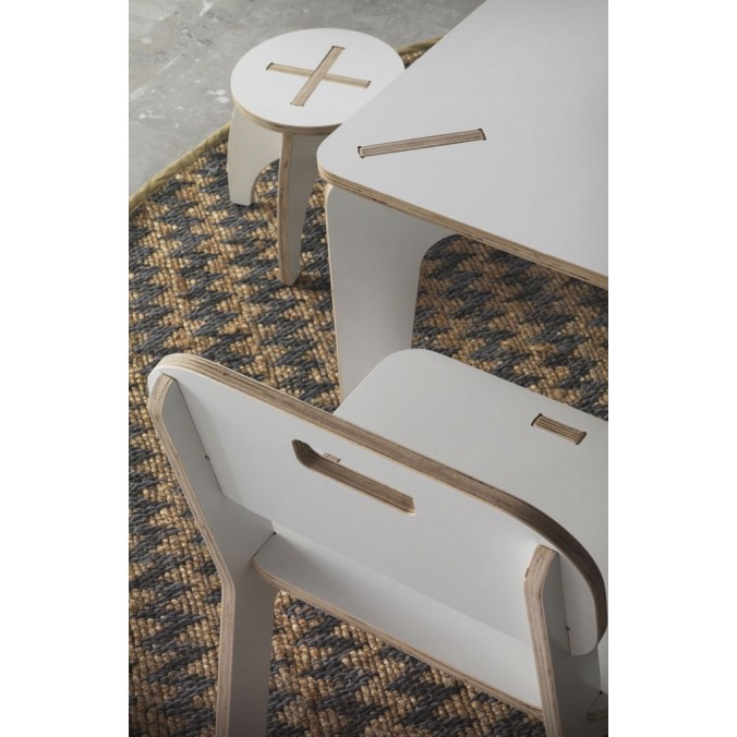 Mesa infantil 60x50cm madera contrachapada