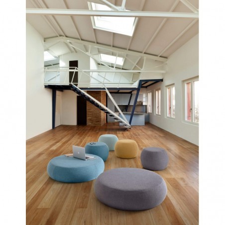 Puff 100cm tapizado tela azul y estructura madera