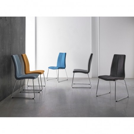 Silla AROA tapizado gris y patas metal cromo