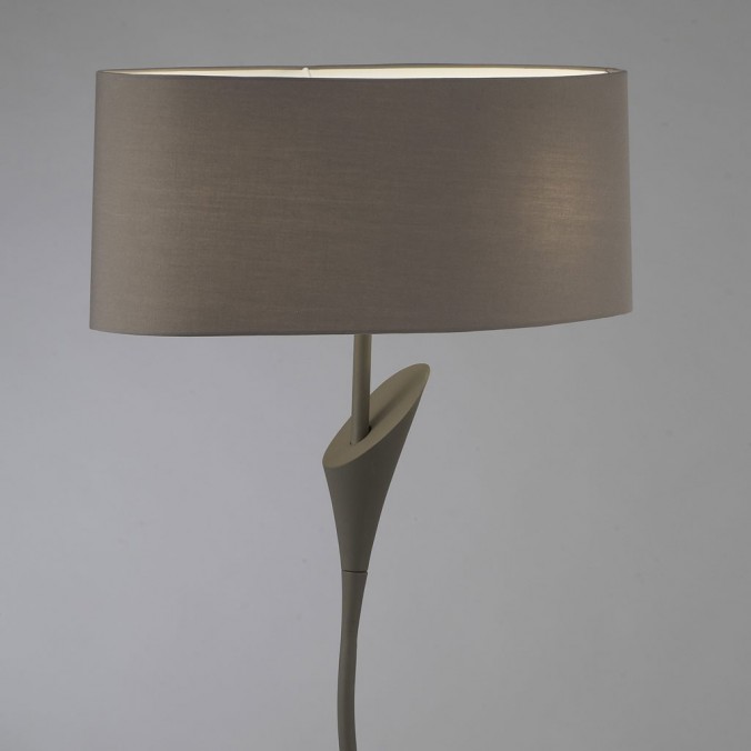 Lámpara de pie LUA gris ceniza