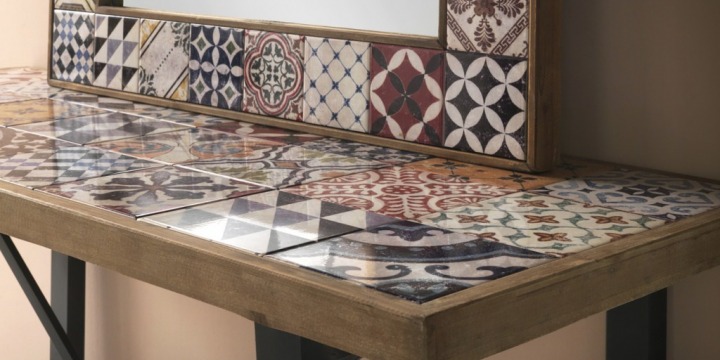 Muebles con azulejos