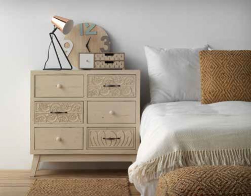 Muebles retro en color crema